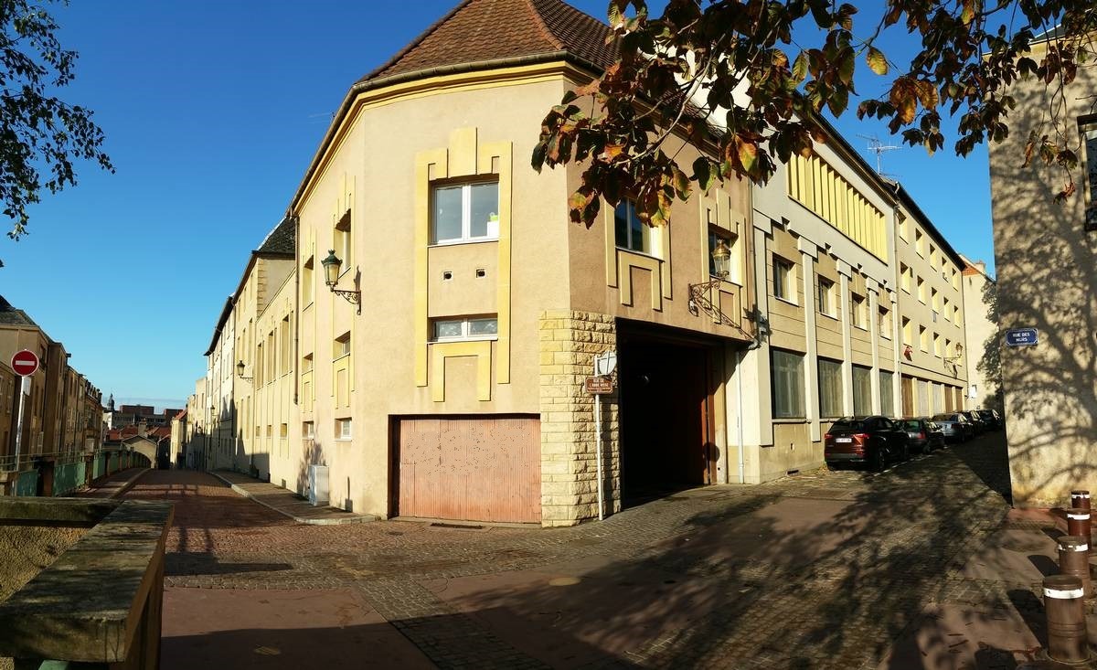 FOYER DES JEUNES OUVRIERS